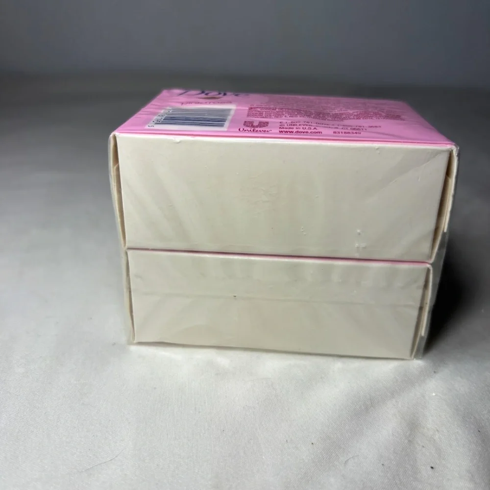 Vintage 2 Dove Pink Rosa Beauty Bar Soap Moisturizing Cream 4 oz New Old Stock